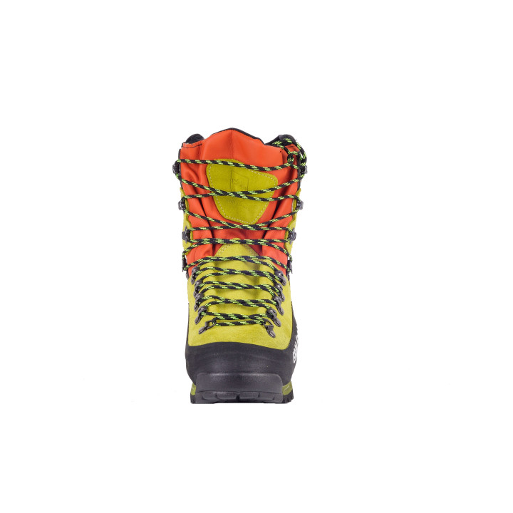 Détail du laçage et de la languette de la chaussure Livigno EBM